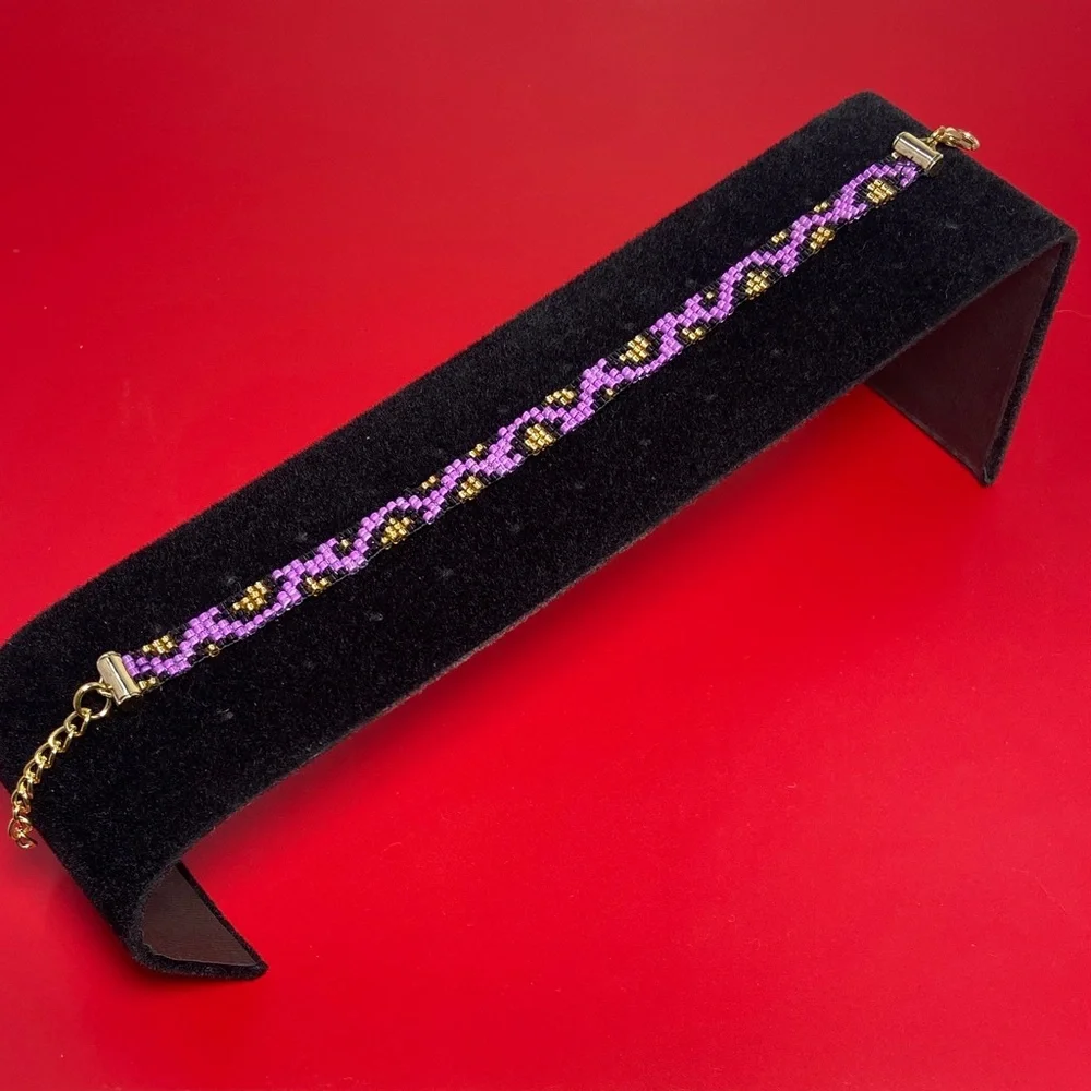 Purple Black and Gold Leppard Print  Cheeta Pattern Seed Bead  Bracelet